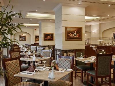 restaurant - hotel hilton cairo zamalek residences - cairo, egypt