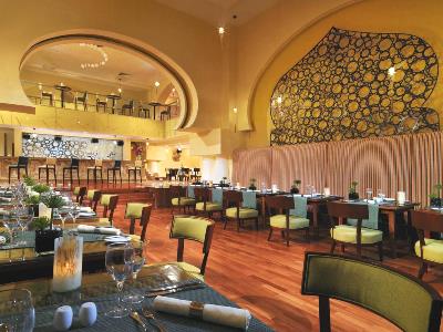 restaurant 2 - hotel helnan dreamland - giza, egypt