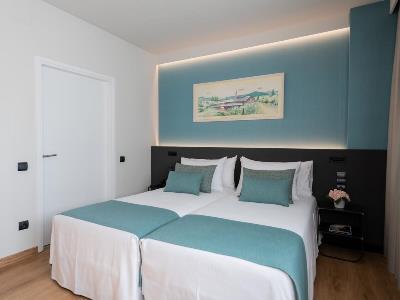 bedroom 1 - hotel aparthotel atenea barcelona - barcelona, spain