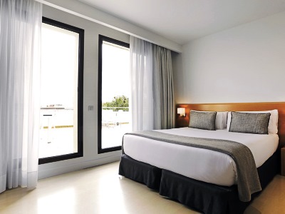 bedroom - hotel arc la rambla - barcelona, spain