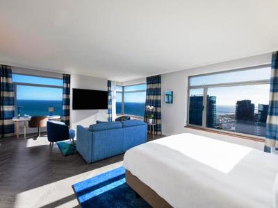 bedroom - hotel hilton diagonal mar - barcelona, spain
