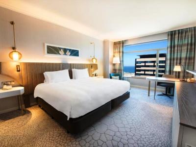 bedroom 4 - hotel hilton diagonal mar - barcelona, spain