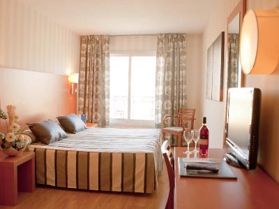 bedroom 2 - hotel ramblas - barcelona, spain