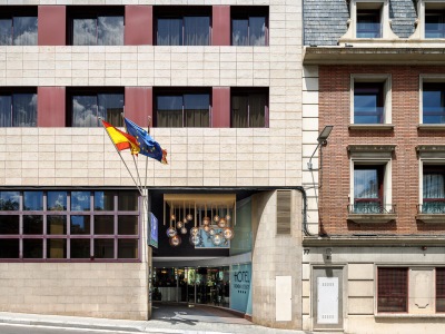 exterior view - hotel ronda lesseps - barcelona, spain