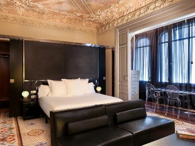 bedroom 2 - hotel balmes - barcelona, spain