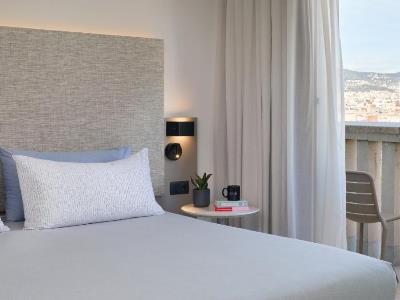 bedroom 3 - hotel innside by melia barcelona apolo - barcelona, spain