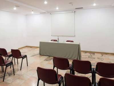 conference room - hotel catalonia albeniz - barcelona, spain