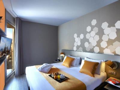 bedroom 1 - hotel citadines ramblas - barcelona, spain