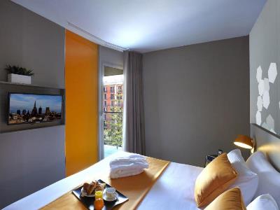 bedroom 2 - hotel citadines ramblas - barcelona, spain