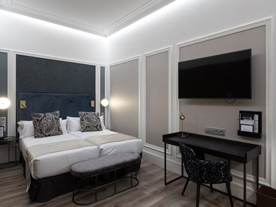 bedroom 7 - hotel catalonia plaza catalunya - barcelona, spain