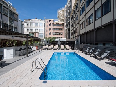 outdoor pool 1 - hotel catalonia plaza catalunya - barcelona, spain