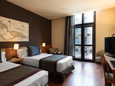 bedroom 2 - hotel catalonia plaza catalunya - barcelona, spain