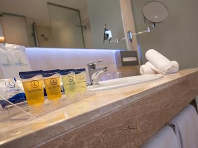bathroom - hotel bcl levante club and spa - adult only - benidorm, spain