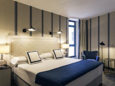 bedroom - hotel mercure bilbao jardines de albia - bilbao, spain