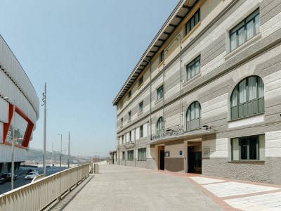exterior view - hotel abba euskalduna - bilbao, spain