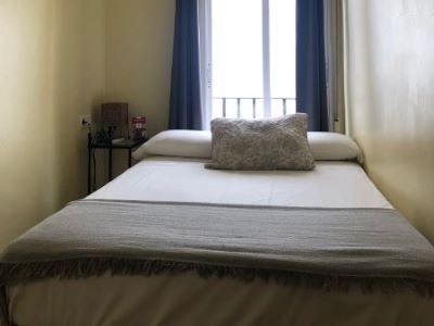 bedroom 2 - hotel hospederia luis de gongora - cordoba, spain