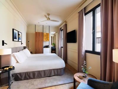 bedroom - hotel h10 palacio colomera - cordoba, spain