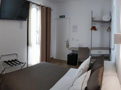 bedroom - hotel patios del orfebre - cordoba, spain