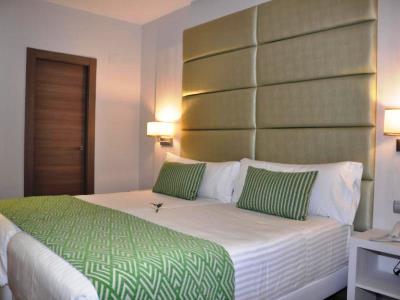 bedroom 2 - hotel hotel selu - cordoba, spain