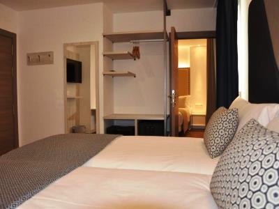 bedroom 3 - hotel hotel selu - cordoba, spain