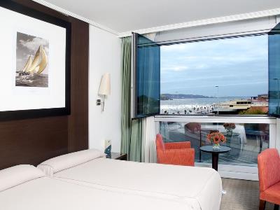 bedroom 6 - hotel abba playa gijon - gijon, spain