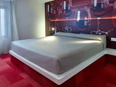 bedroom - hotel granada five senses rooms and suites - granada, spain