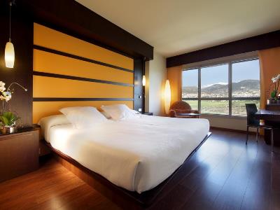 bedroom - hotel abades nevada palace - granada, spain
