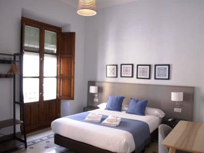 bedroom - hotel la perla granada suites - granada, spain