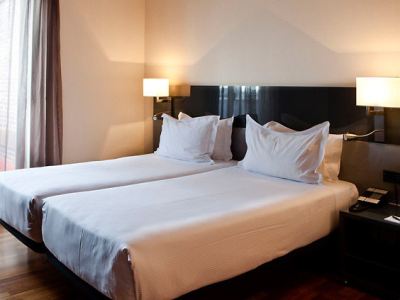 bedroom - hotel ac avenida de america - madrid, spain