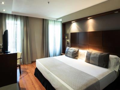 bedroom - hotel catalonia goya - madrid, spain