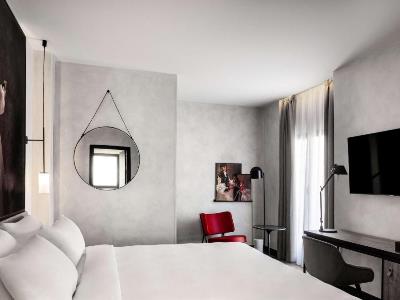 bedroom 3 - hotel radisson red madrid - madrid, spain