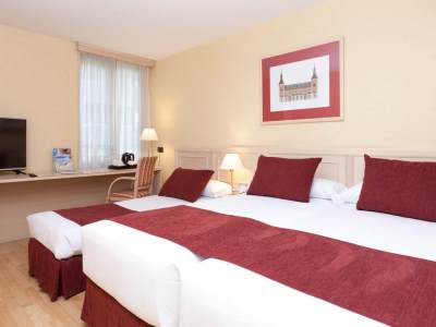 bedroom 2 - hotel senator castellana - madrid, spain