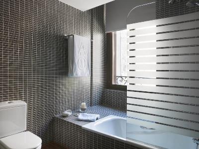 bathroom - hotel ac recoletos - madrid, spain