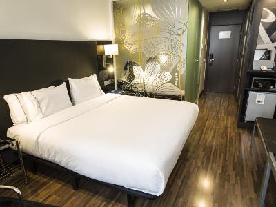 bedroom 3 - hotel ac recoletos - madrid, spain