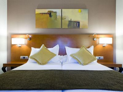 bedroom - hotel puerta de toledo - madrid, spain