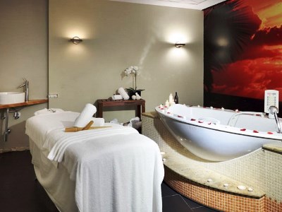 spa 1 - hotel eurostars suites mirasierra - madrid, spain