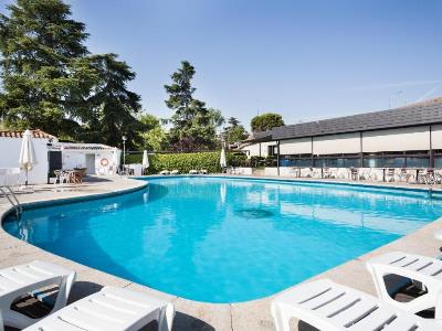 outdoor pool - hotel hotel best osuna madrid feria - madrid, spain