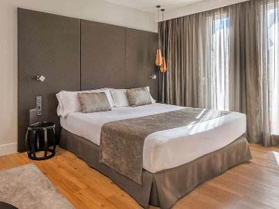 bedroom 2 - hotel catalonia gran via - madrid, spain
