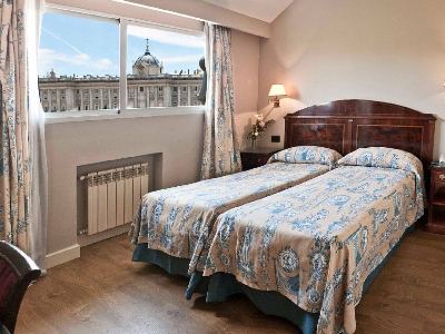 bedroom 1 - hotel principe pio - madrid, spain
