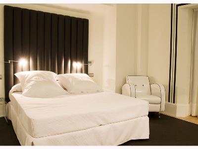 bedroom - hotel mariposa - malaga, spain