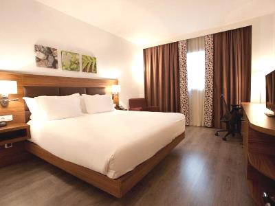 bedroom - hotel hilton garden inn malaga - malaga, spain