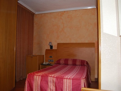bedroom 2 - hotel azahar - murcia, spain