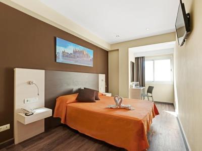 bedroom - hotel abelux - palma de mallorca, spain