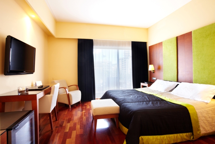 standard bedroom - hotel saratoga - palma de mallorca, spain