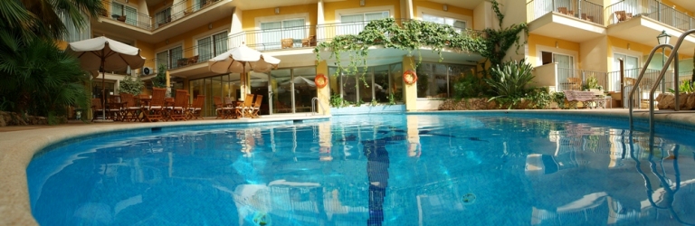 outdoor pool 1 - hotel saratoga - palma de mallorca, spain
