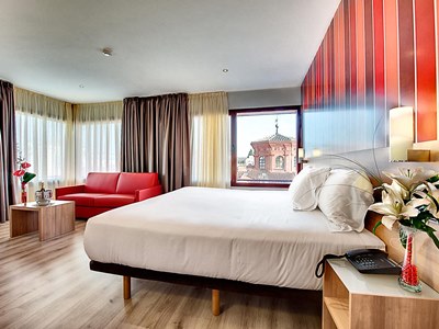 bedroom 2 - hotel maisonnave - pamplona, spain