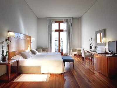 bedroom - hotel parador de ronda - ronda, spain