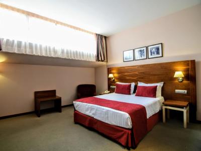 bedroom - hotel hotel casino del tormes - salamanca, spain