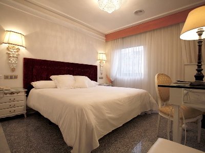 bedroom - hotel artheus carmelitas salamanca - salamanca, spain