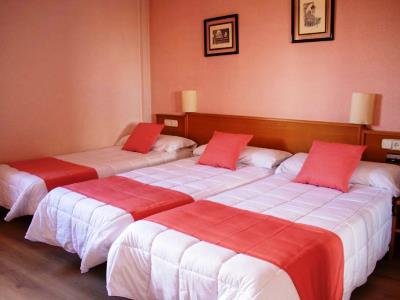 bedroom 1 - hotel helmantico - salamanca, spain